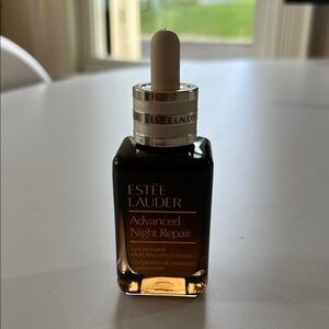 Estee Lauder Advanced Night Repair Serum - Black and Gold